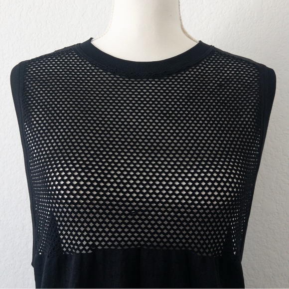 Varley Harvey Black Mesh Back Sleeveless Tank Top Athleisure S/M - Picture 8 of 10